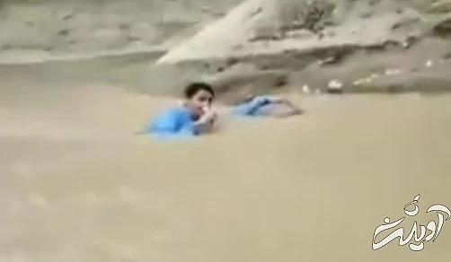 گزارشگر در سیل